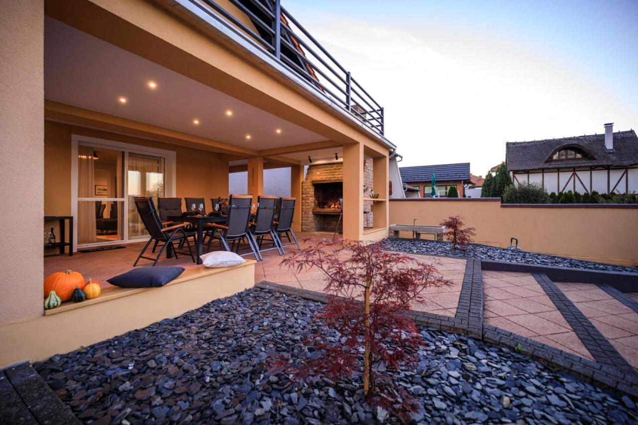 Villa Aljmas Екстер'єр фото